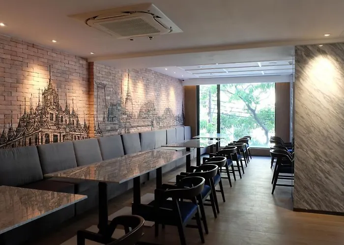 Ayathorn Hotel
