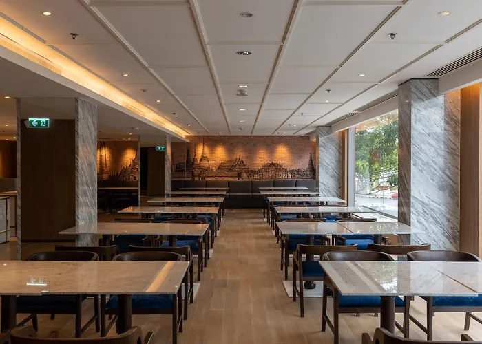 Hotel Ayathorn 4*