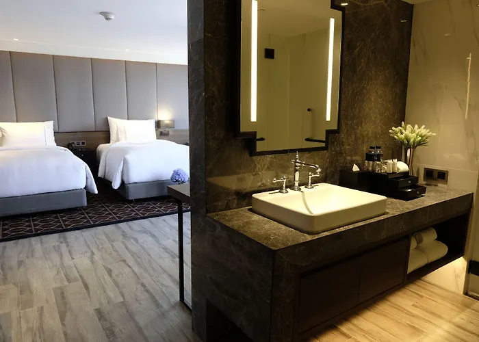 Ayathorn 4* Bangkok